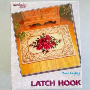NIB Vintage WonderArt by Caron Rose Lattice Latch Hook Rug Kit 27”x 40